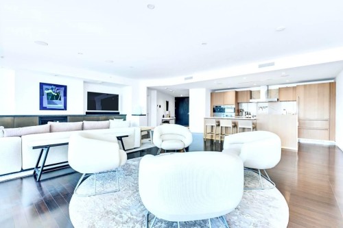 230X-1011 Cordova W, Vancouver, BC 