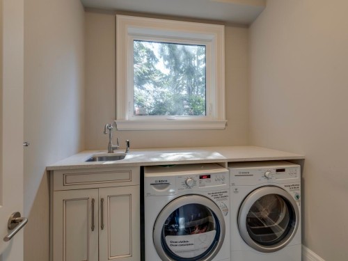 607 Glenmaroon Road, West Vancouver, BC 