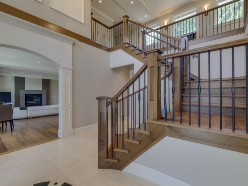 607 Glenmaroon Road, West Vancouver, BC 