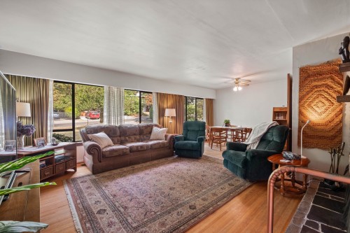 2239 Windridge Drive, North Vancouver, BC 