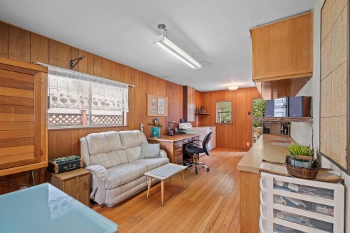 2239 Windridge Drive, North Vancouver, BC 