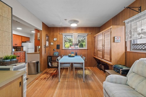 2239 Windridge Drive, North Vancouver, BC 