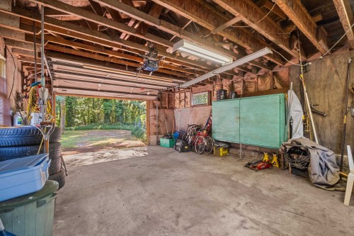 2239 Windridge Drive, North Vancouver, BC 