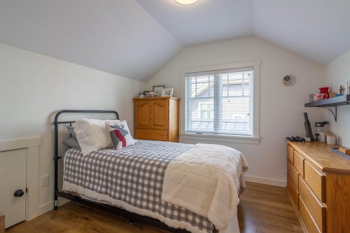 903 Walls Avenue, Coquitlam, BC 