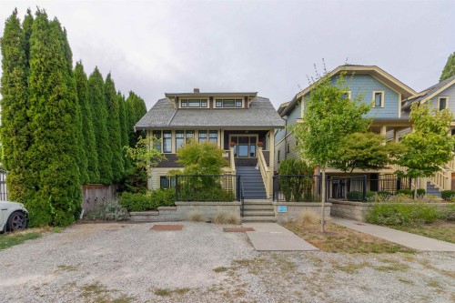 903 Walls Avenue, Coquitlam, BC 