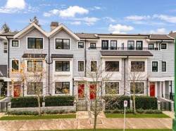 5-1133 Ridgewood Drive  North Vancouver, BC V7R 0A4