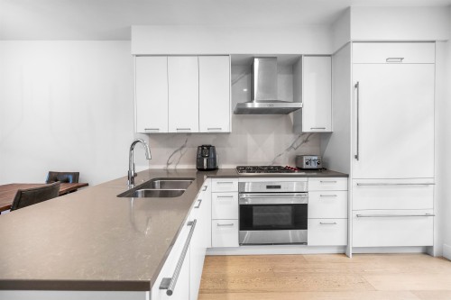 5-1133 Ridgewood Drive, North Vancouver, BC 