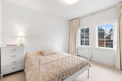 5-1133 Ridgewood Drive, North Vancouver, BC 