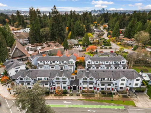 5-1133 Ridgewood Drive, North Vancouver, BC 