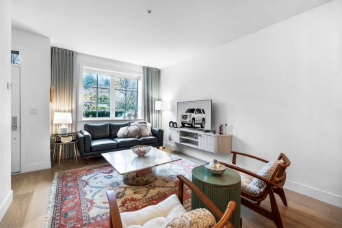 5-1133 Ridgewood Drive, North Vancouver, BC 