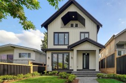 2-3216 Venables Street  Vancouver, BC V5K 2S6