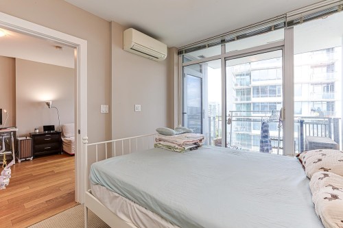 1001-6951 Elmbridge Way, Richmond, BC 