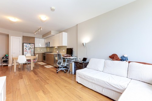 1001-6951 Elmbridge Way, Richmond, BC 