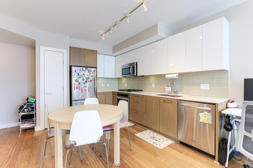 1001-6951 Elmbridge Way, Richmond, BC 