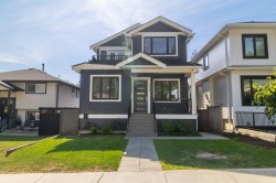 619 22nd Street E North Vancouver, BC V7L 3E1