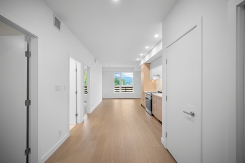 414-150 James Road, Port Moody, BC 