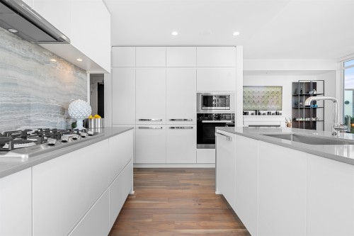 2402-450 Westview Street, Coquitlam, BC 