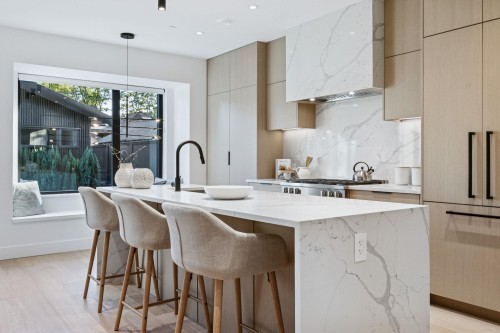 2-3036 14Th Avenue W, Vancouver, BC 