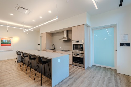 707-318 Alderson Avenue, Coquitlam, BC 