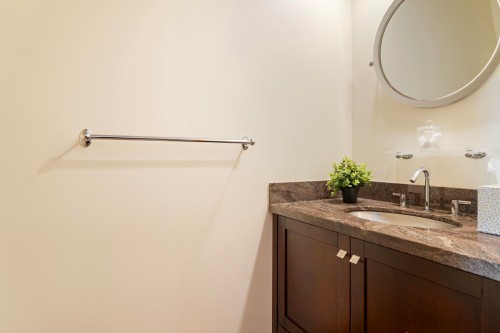 201-10 Renaissance Square, New Westminster, BC 