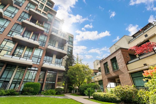 201-10 Renaissance Square, New Westminster, BC 