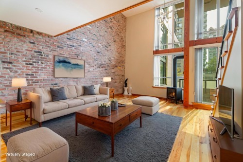 201-10 Renaissance Square, New Westminster, BC 