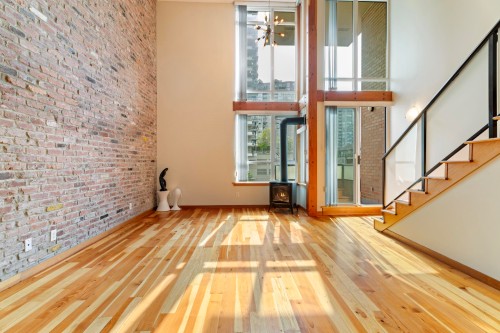 201-10 Renaissance Square, New Westminster, BC 