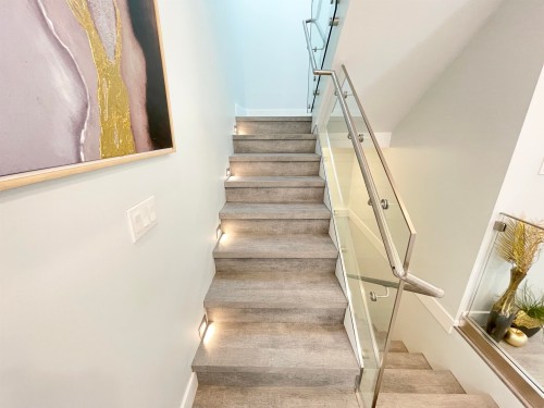 2460 19Th Avenue E, Vancouver, BC 