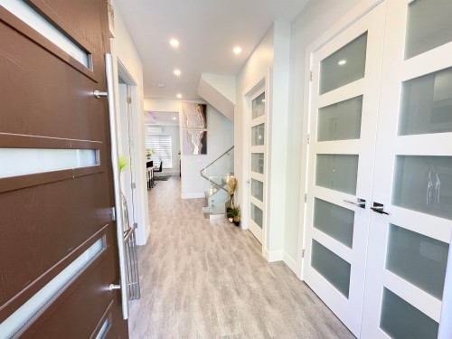 2460 19Th Avenue E, Vancouver, BC 