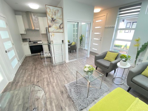 2460 19Th Avenue E, Vancouver, BC 