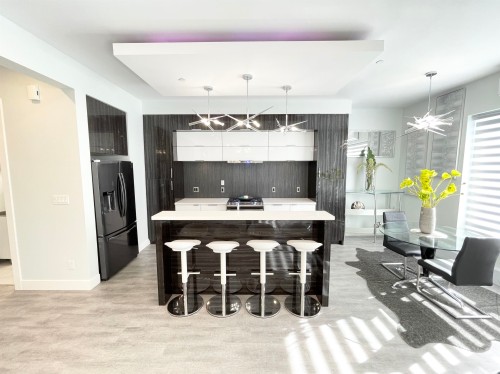 2460 19Th Avenue E, Vancouver, BC 