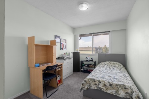 301-8060 Ryan Road, Richmond, BC 