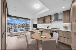 1302-1768 Cook Street  Vancouver, BC V5Y 0N3