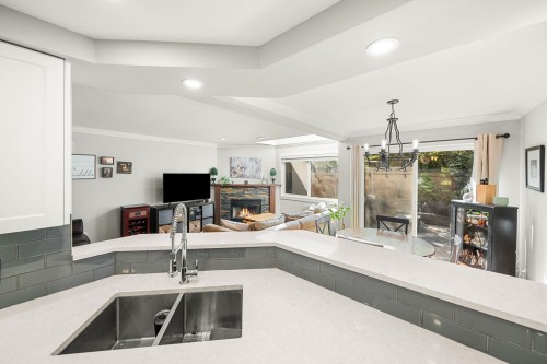 1-12438 Brunswick Place, Richmond, BC 