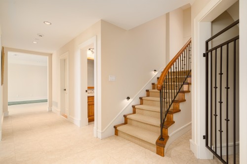 2356 Kadlec Court, West Vancouver, BC 