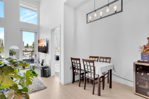 605-7588 16Th Street, Burnaby, BC 