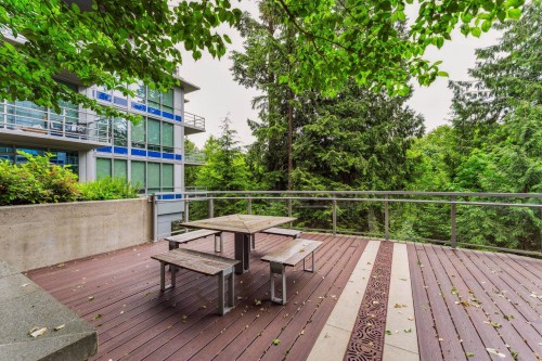 002-9060 University Crescent, Burnaby, BC 