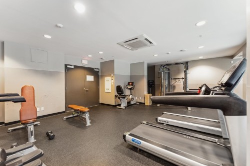 002-9060 University Crescent, Burnaby, BC 