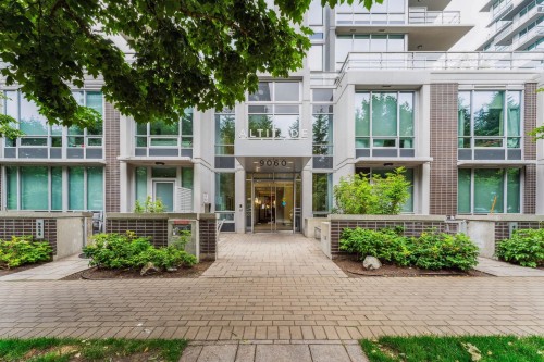 002-9060 University Crescent, Burnaby, BC 