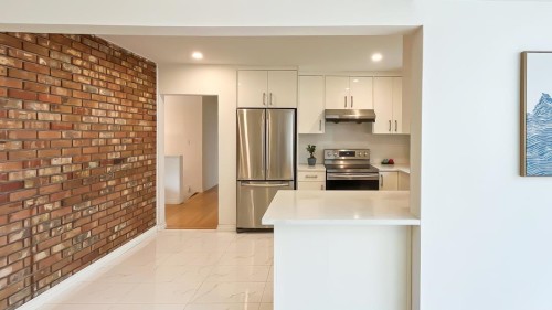 316 Queens Road W, North Vancouver, BC 