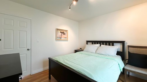 316 Queens Road W, North Vancouver, BC 