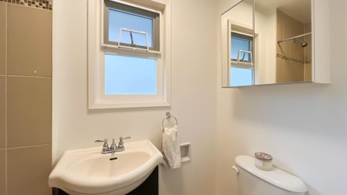 316 Queens Road W, North Vancouver, BC 