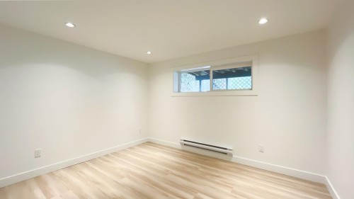 316 Queens Road W, North Vancouver, BC 