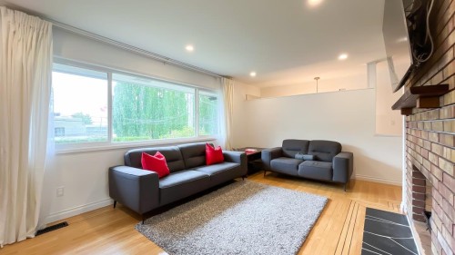 316 Queens Road W, North Vancouver, BC 