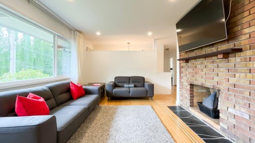 316 Queens Road W, North Vancouver, BC 