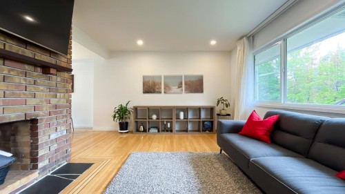 316 Queens Road W, North Vancouver, BC 