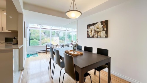 316 Queens Road W, North Vancouver, BC 