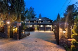 732 Rochester Avenue  Coquitlam, BC V3K 2V8