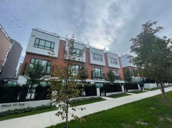 33-530 28th Avenue W Vancouver, BC V5Z 2H1