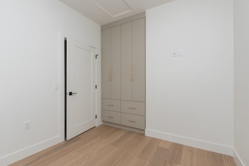 2261 35Th Avenue E, Vancouver, BC 